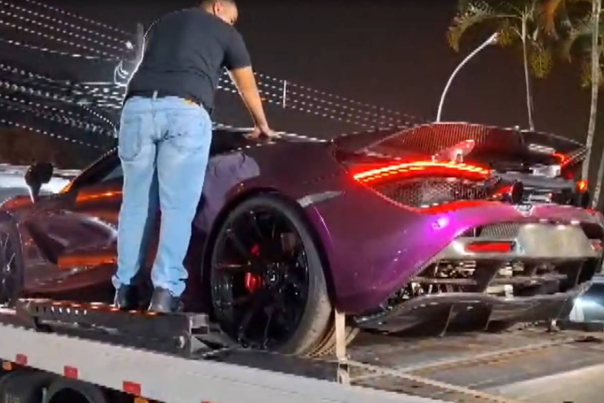 McLaren de R$ 3 mi de Deolane é apreendido em apuração de lavagem de dinheiro