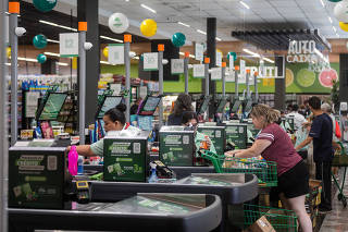PARCELAMENTO DE COMPRAS NO SUPERMERCADO