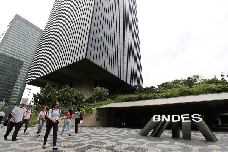 BNDES libera R$ 1 bilhão para financiamento de usina solar em Minas Gerais