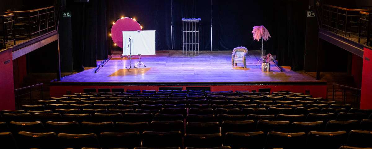 SÃO PAULO - SP - BRASIL - 05.09.2024 - 10H00: OMSP TEATROS. Teatro UOL, localizado dentro do shopping Higienópolis, no bairro de Higienópolis, região central cidade, eleito como melhor teatro de humor.  (Foto: Adriano Vizoni/Folhapress, GUIA) *** EXCLUSIVO FSP ***