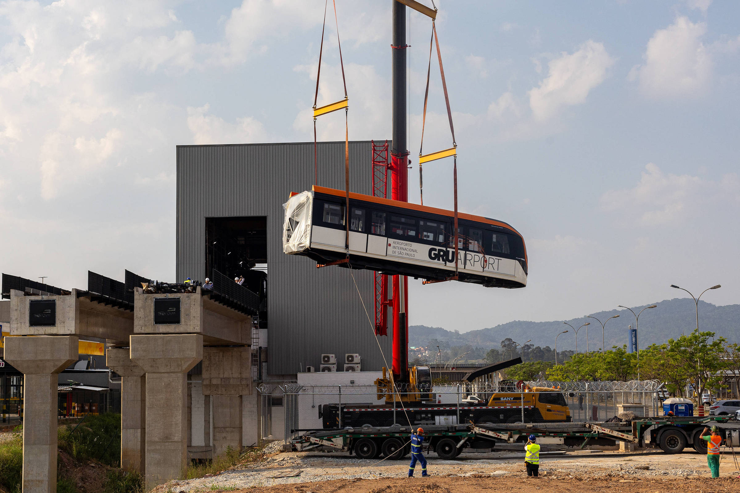 Tarcísio diz que trem para aeroporto de Guarulhos deve ser inaugurado em março