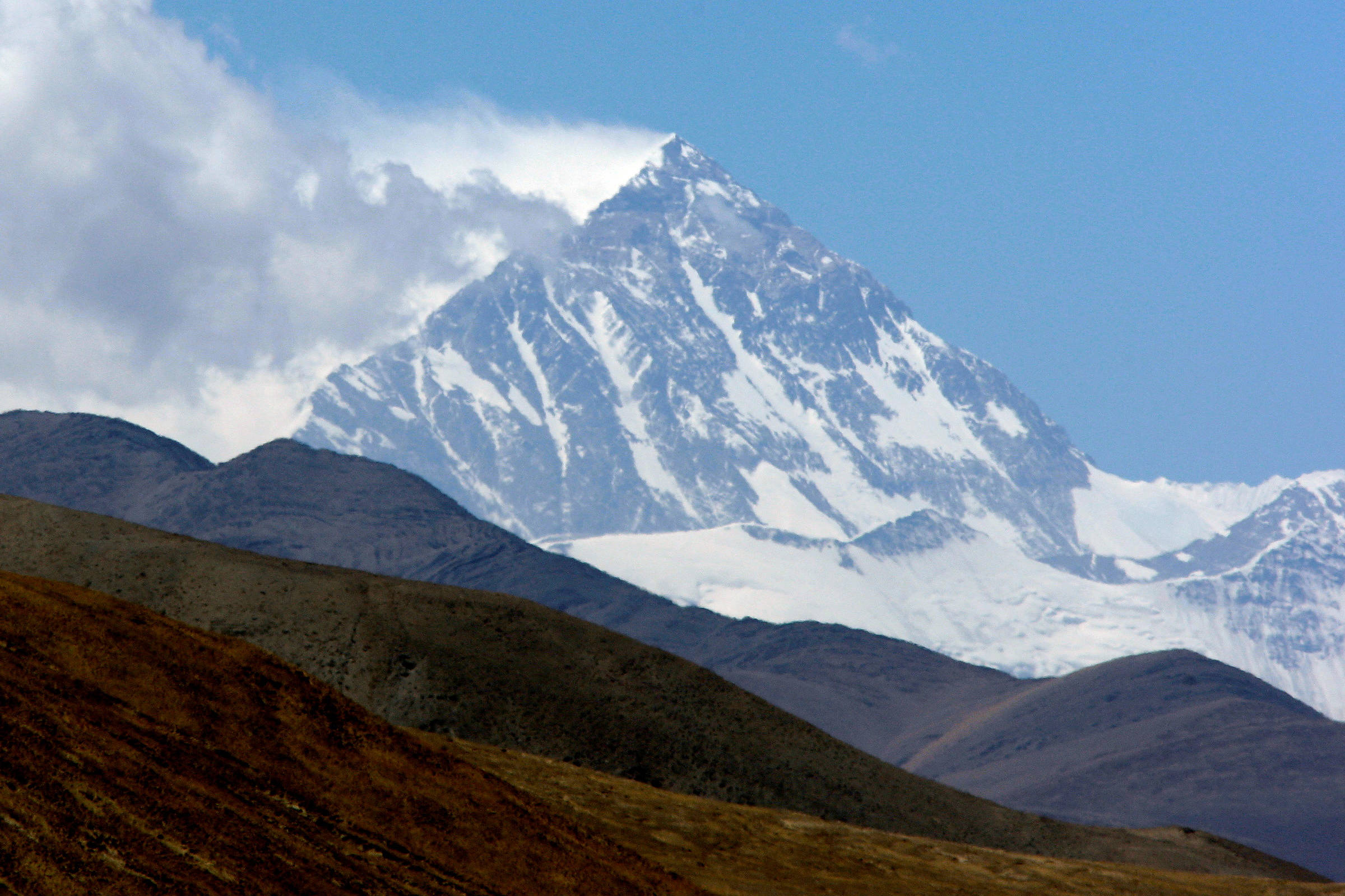 Everest não é a única montanha que está crescendo