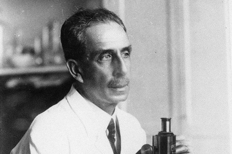 Carlos Chagas, morto há 90 anos, foi o único cientista a descrever ciclo completo de uma doença