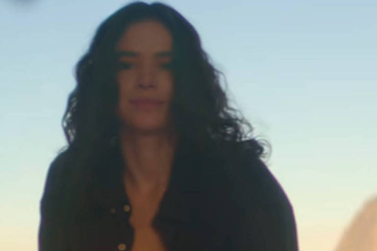 Bruna Marquezine em teaser de 'Amor da Minha Vida'