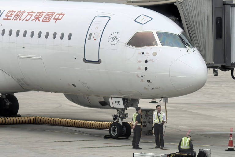 Orgulho chinês, avião C919 avança aos poucos para o mercado global; veja vídeo