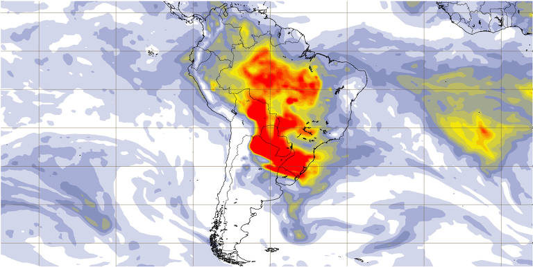 Mapa mostra a distribuição da nuvem de fumaça na América do Sul, com áreas em vermelho indicando alta intensidade, enquanto as áreas em amarelo e azul representam intensidades médias e baixas, respectivamente