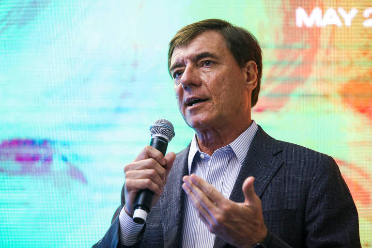 Embraer estuda novo jato para concorrer com Boeing e Airbus, diz CEO