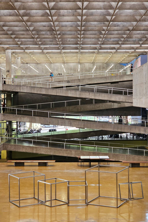 Salão caramelo da FAU-USP, em São Paulo