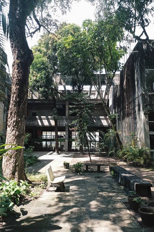 Jardim do Centro de Artes e Comunicação da UFPE (Universidade Federal de Pernambuco), em Recife