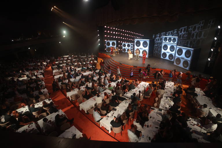 Veja imagens do Roxy, antigo cinema de rua reinaugurado como "dinner show" em Copacabana, no Rio