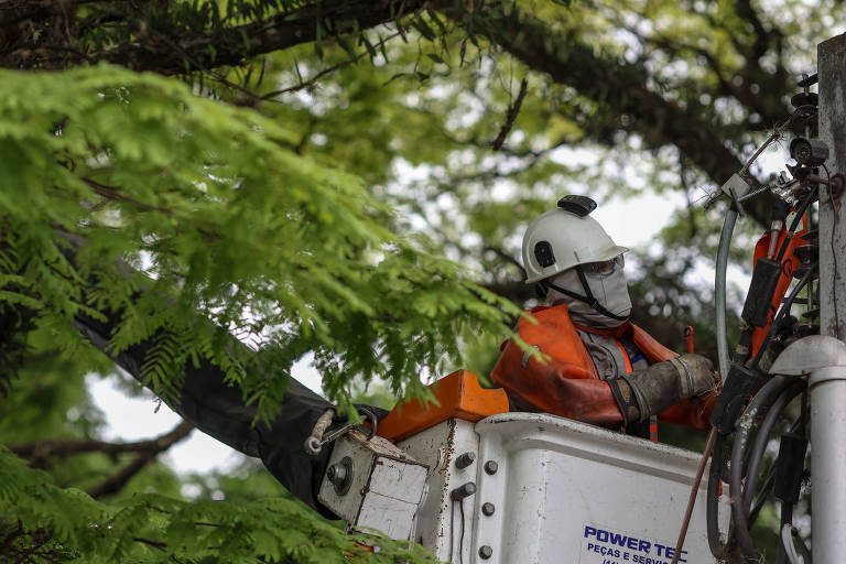 Enel terá que indenizar em R$ 10 mil moradora que ficou 4 dias sem energia em SP