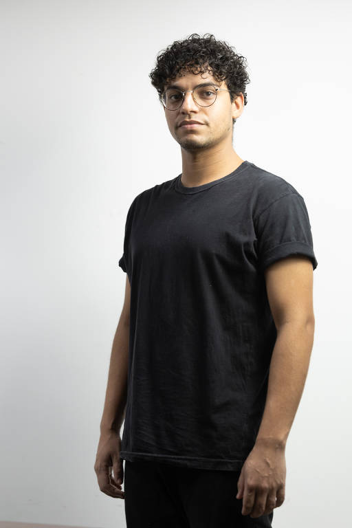 Gabriel Viriatto, 26, é professor de arte e eleitor de Guilherme Boulos (PSOL)