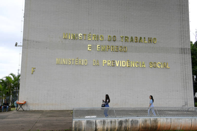 Sede do Ministério do Trabalho e Emprego e do Ministério da Previdência Social. Este último enviou para a Folha com informações sobre o pagamento do benefício para casos de ansiedade