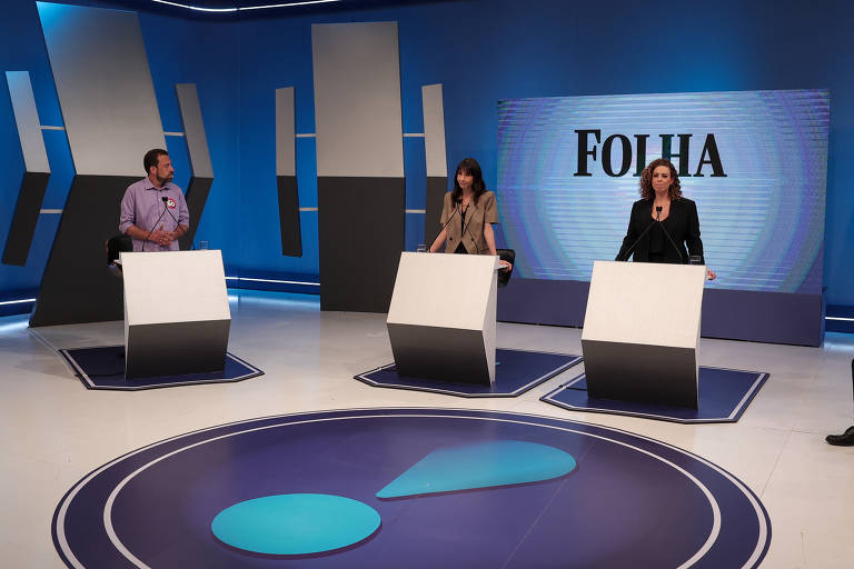 Boulos durante sabatina nos estúdios da Rede TV, após Nunes ter desistido de última hora de participar do debate. O prefeito também não compareceu ao debate do Grupo Globo