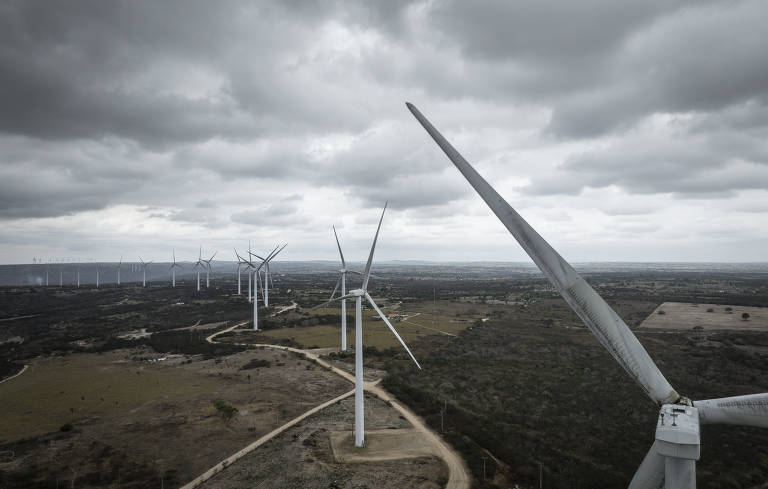 Turbinas eólicas na comunidade Sobradinho
