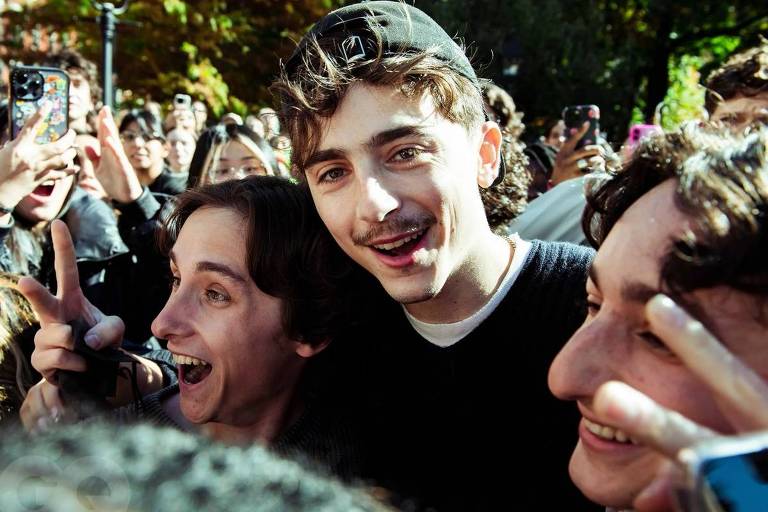 Timothee Chalamet aparece em concurso de sósias 