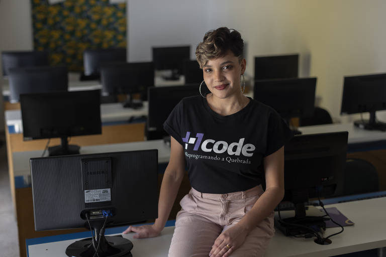 Thais Rico é cofundadora da Mais1Code, que oferece cursos gratuitos de programação para incluir produtivamente jovens da periferia de São Paulo
