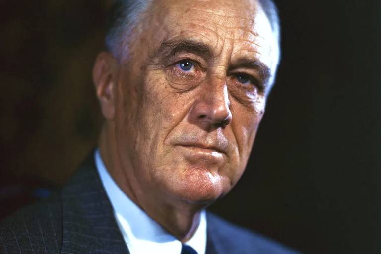 O 32º presidente dos Estados Unidos, Franklin D. Roosevelt, único a governar por três mandatos, liderou o país durante a Grande Depressão e a Segunda Guerra; depois dele a lei passou a prever apenas uma reeleição