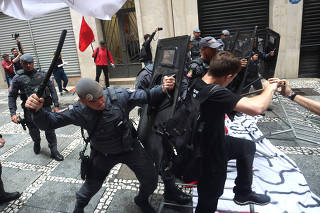 Protesto contra a privatização das escolas em SP