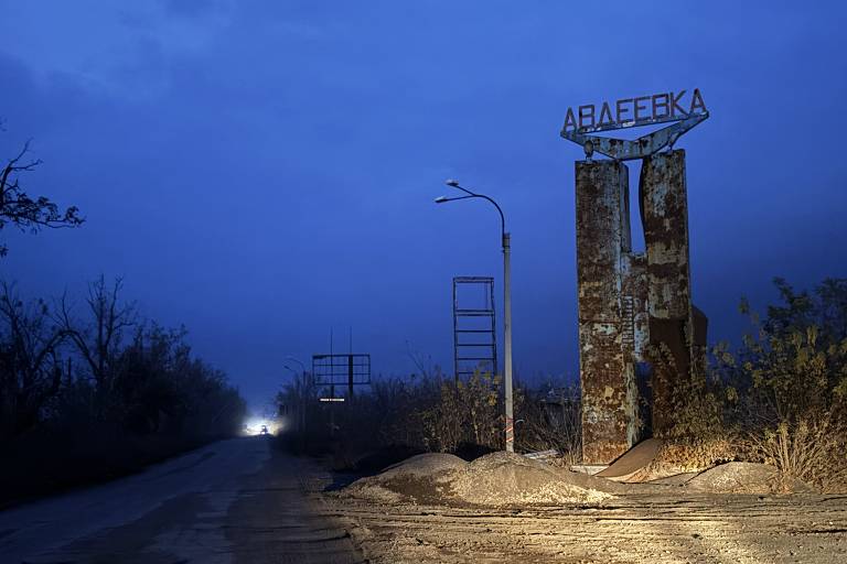 Entrada de Avdiivka, bastião de Donetsk conquistado pela Rússia em fevereiro