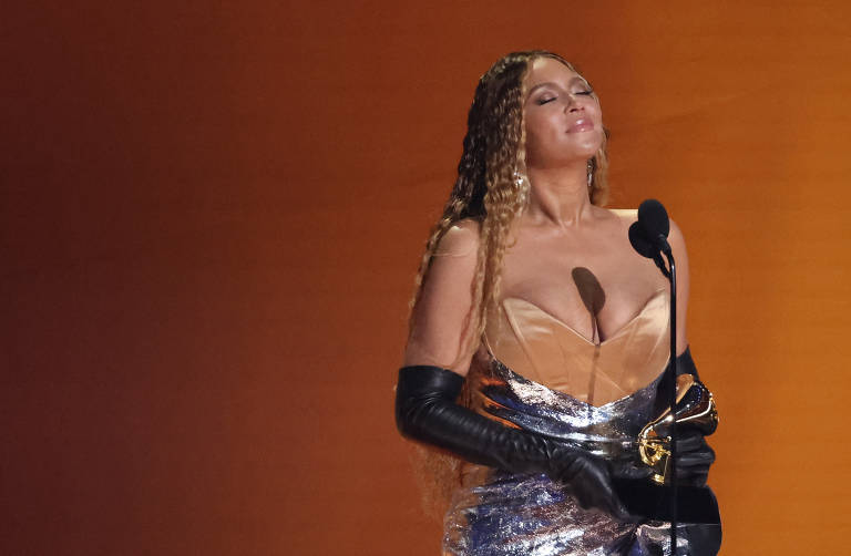 Beyoncé foi indicada nas categorias gravação, canção, canção country, álbum, álbum country, performance pop solo, performance country em dueto, com Miley Cyrus, performance country solo, performance melódica de rap, performance pop em dueto, com Post Malone, e performance americana