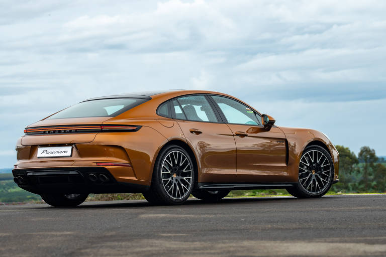 Painel do Porsche Panamera 2025