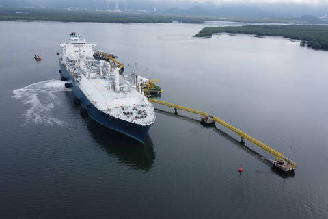 Terminal de Regaseificação de São Paulo, em Santos, inaugurado neste ano pela Compass, empresa do portfólio da Cosan, para promover segurança energética para a Região Metropolitana de São Paulo  