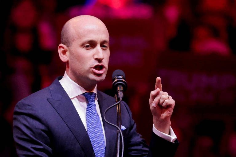 Stephen Miller assumirá o cargo de vice-chefe de gabinete na Casa Branca