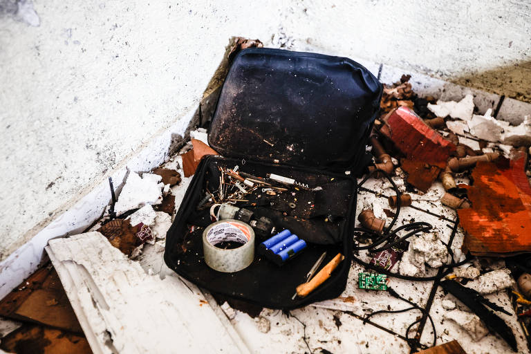 Além da mensagem no espelho, no apartamento alugado pelo autor do atentado foram encontrados explosivos