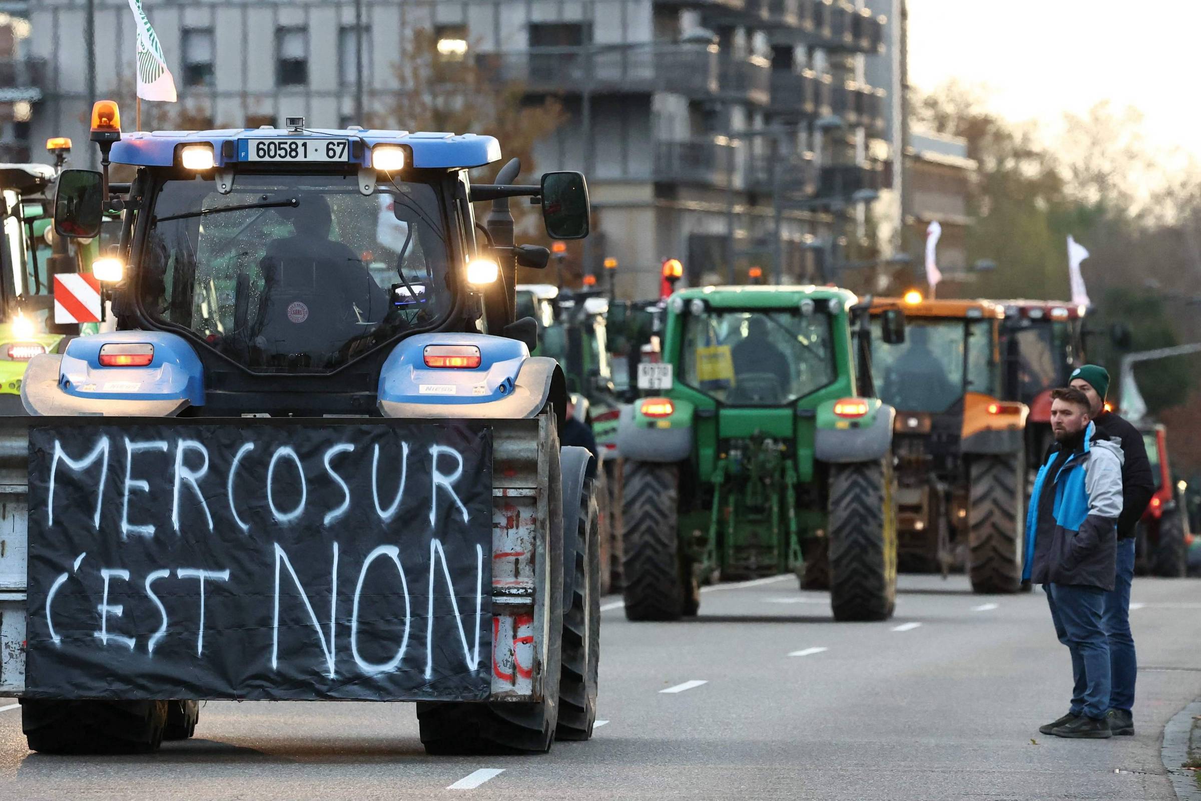 Partido da esquerda radical francesa vai apresentar projeto para tentar barrar acordo UE-Mercosul