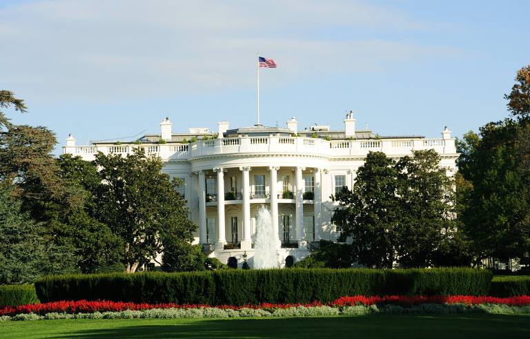 O país norte-americano convida, normalmente, os chefes das missões diplomáticas de cada nação