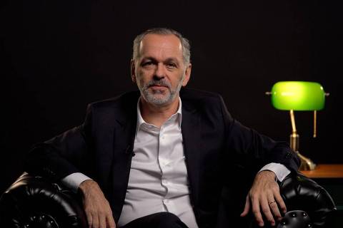 Vamos derrubar o mito de que investimento é só para os ricos, diz economista na CasaFolha