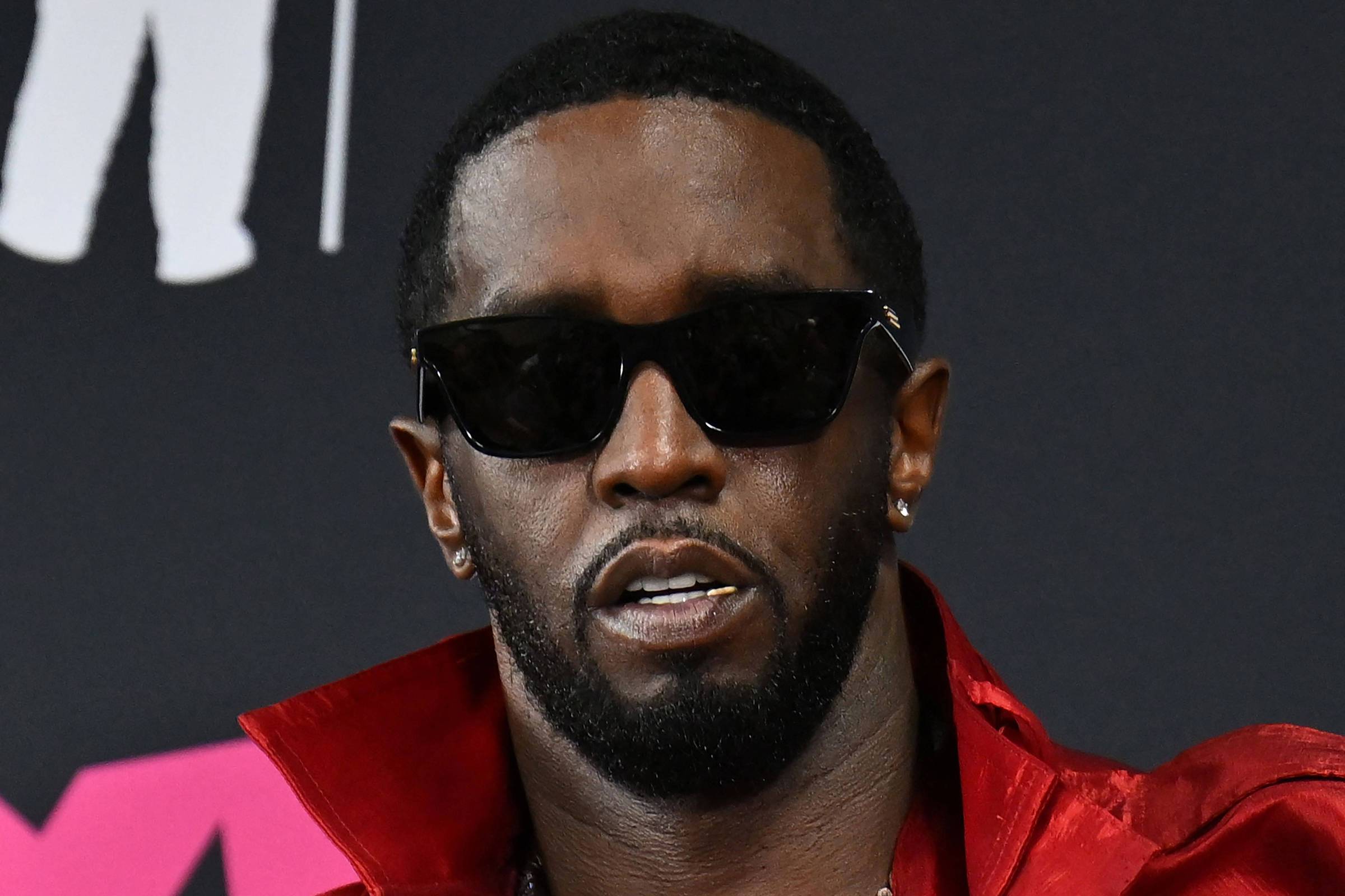 Sean 'Diddy' Combs foi levado escondido da prisão a hospital, diz site