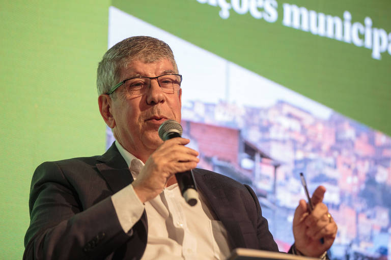 Candidato no PT defende Haddad para o governo e Alckmin para o Senado