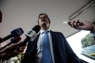 O ministro da Fazenda, Fernando Haddad, em entrevista coletiva após reunião