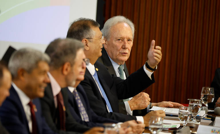 Lewandowski elogia nova posição de Tarcísio sobre câmeras na PM e diz que Justiça está 'à disposição'