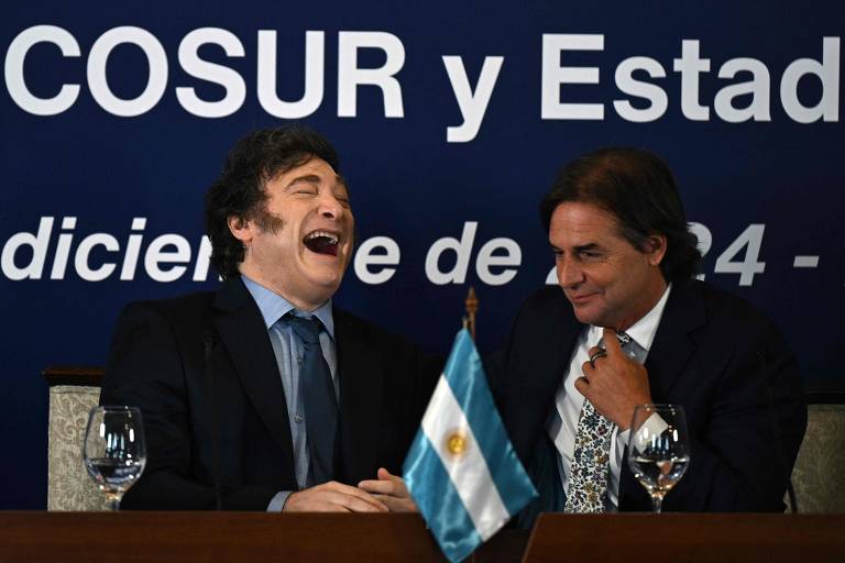 Minutos antes do anúncio do acordo, os presidentes Javier Milei (Argentina) e Luis Lacalle Pou (Uruguai); para Buenos Aires, 'o acordo não é determinante, mas apoiamos'
