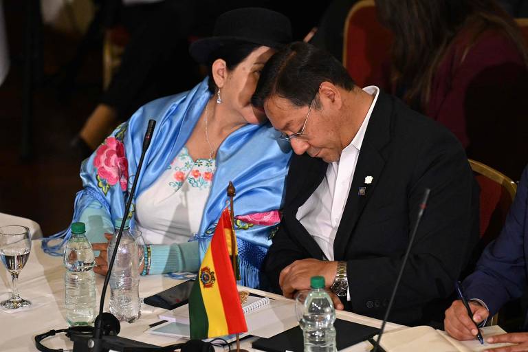 A cúpula em Montevidéu também marcou a primeira com a Bolívia como membro do Mercosul; mas o país ainda não tem poder de voto, o que só ganhará quando incorporar, nos próximos quatro anos, os precentos do bloco; na foto, Luis Arce, presidente, ao lado de sua chanceler