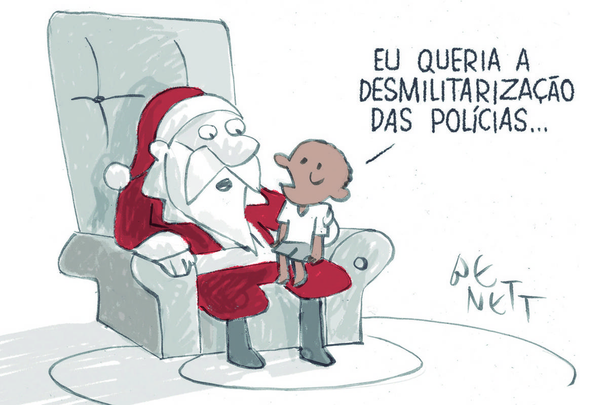 Charge de Benett mostra uma cena que se passa em um ambiente típico de Natal, possivelmente em um shopping center ou em uma casa decorada para a ocasião. Um Papai Noel tradicional, com barba branca e roupa vermelha, está sentado em uma poltrona. Um menino negro, com aparência de ter no máximo dez anos, está em seu colo, com olhar perdido, fazendo seu pedido de Natal sem muita esperança de ser atendido: "Eu queria a desmilitarização das polícias...".