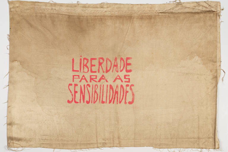  Veja imagens das exposições 'Serigrafistas Queer: Liberdade para as Sensibilidades' e 'Duas Rodas e Uma Nação'