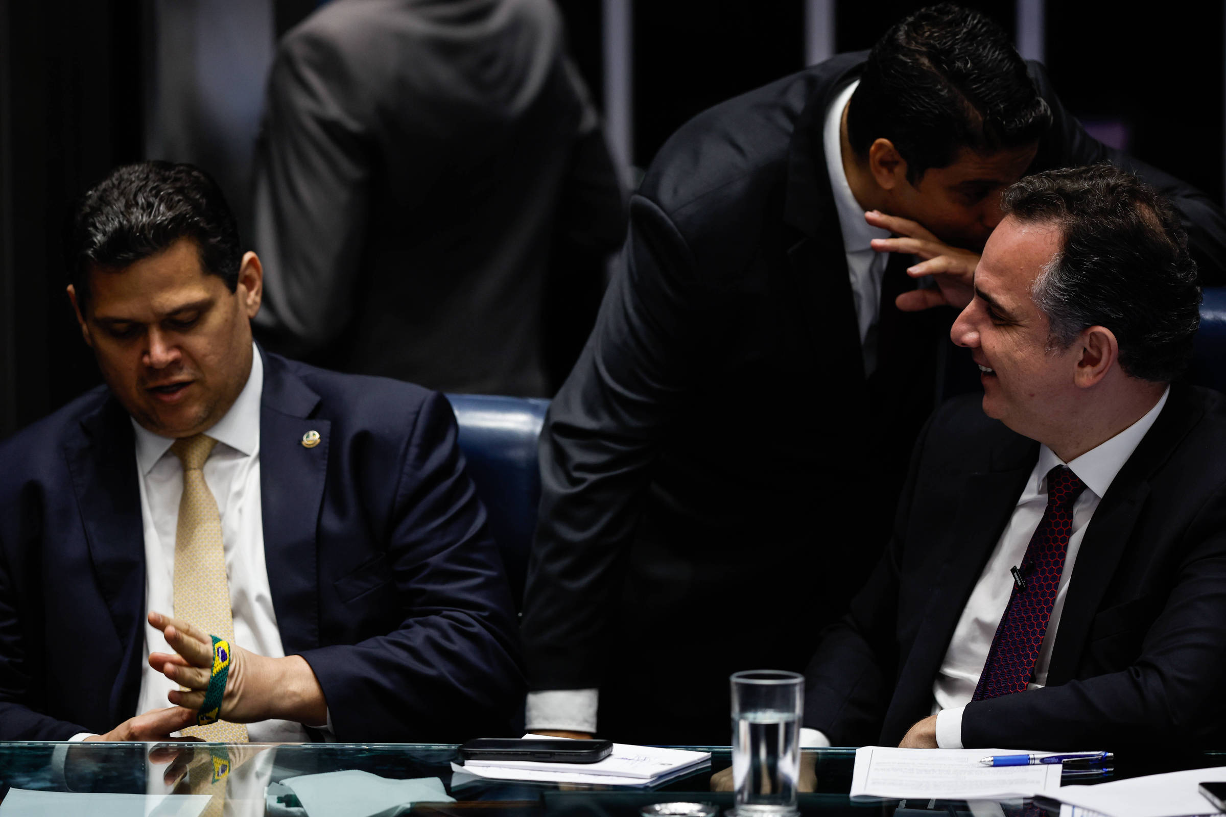 Alcolumbre insiste em Pacheco no STF, e senador evita buscar outro partido até decisão de Lula