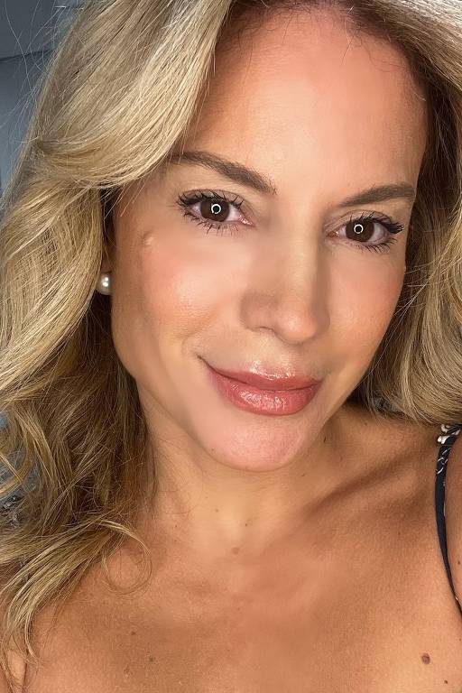 Imagens da atriz Maíra Charken