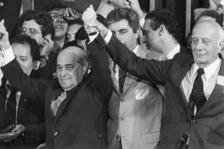 Marco da redemocratização, eleição de Tancredo completa 40 anos em momento de instabilidade