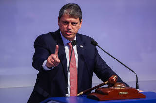 Nova Raposo