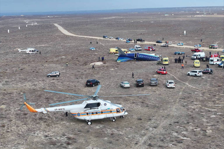 Queda de avião da Azerbaijan Airlines no Cazaquistão deixa 38 mortos; veja vídeo