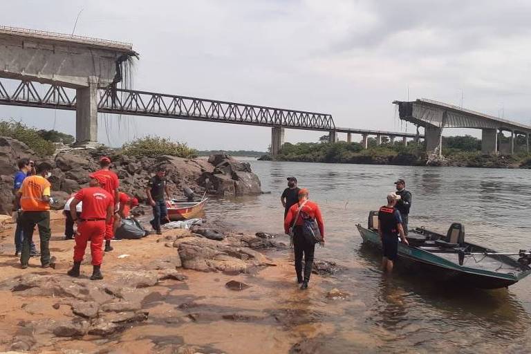 Bombeiros localizam mais dois corpos e sobe para oito número de mortos após queda de ponte entre TO e MA