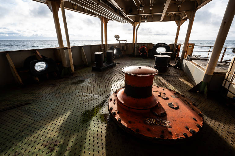 Quebra-gelo russo usado na circum-navegação da Antártida, iniciada em 23 de novembro de 2024