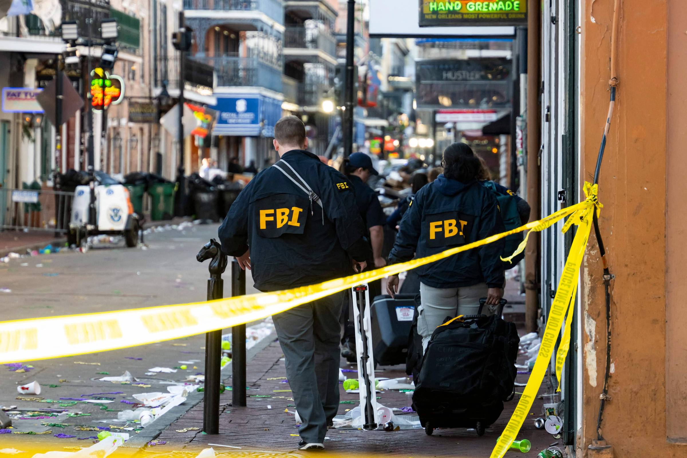 Homem atropela multidão em rua de Nova Orleans e mata pelo menos 15