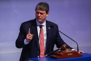 Nova Raposo