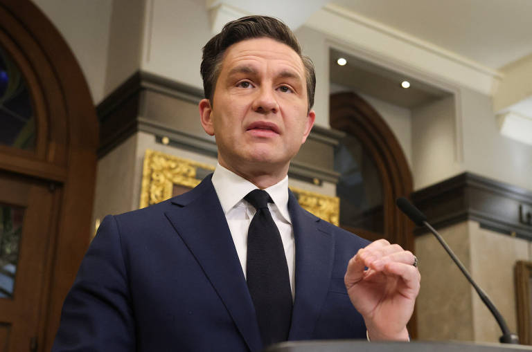 O líder do Partido Conservador do Canadá, Pierre Poilievre, principal figura de oposição do governo. É um dos possíveis nomes para assumir o cargo de primeiro-ministro após a saída de Trudeau